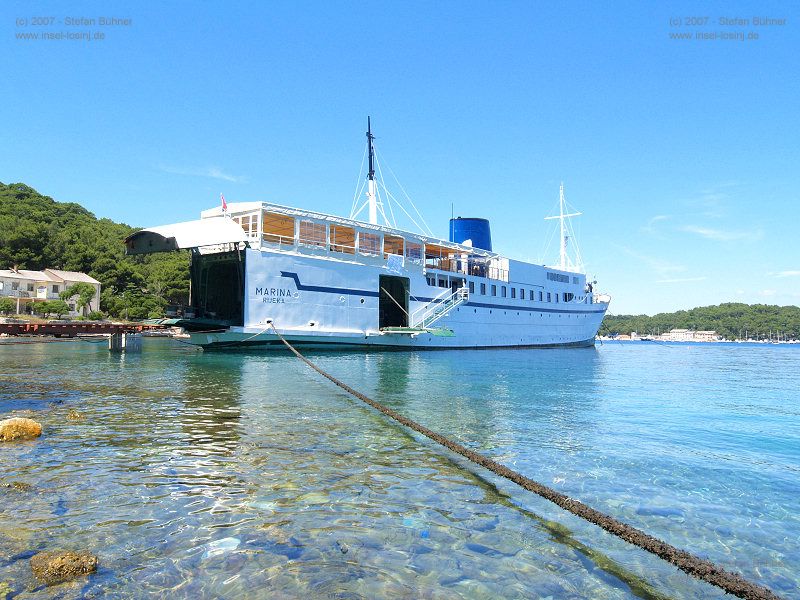 das Motorschiff Marina im Hafen von Mali Losinj in Kroatien