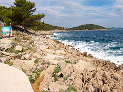 Strand am Hotel Punta in Veli Losinj